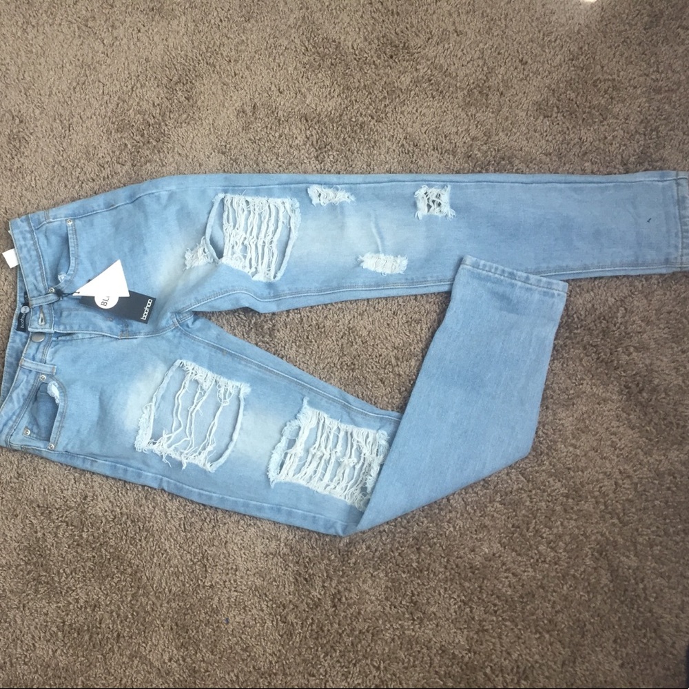 Blue light wash distressed jeans