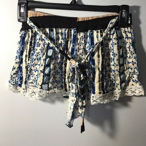Patterned shorts