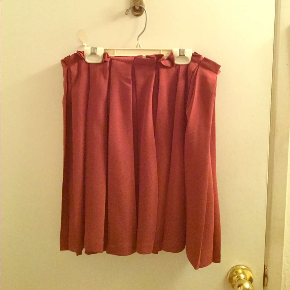 orange red color for the Fall, zipper on the side