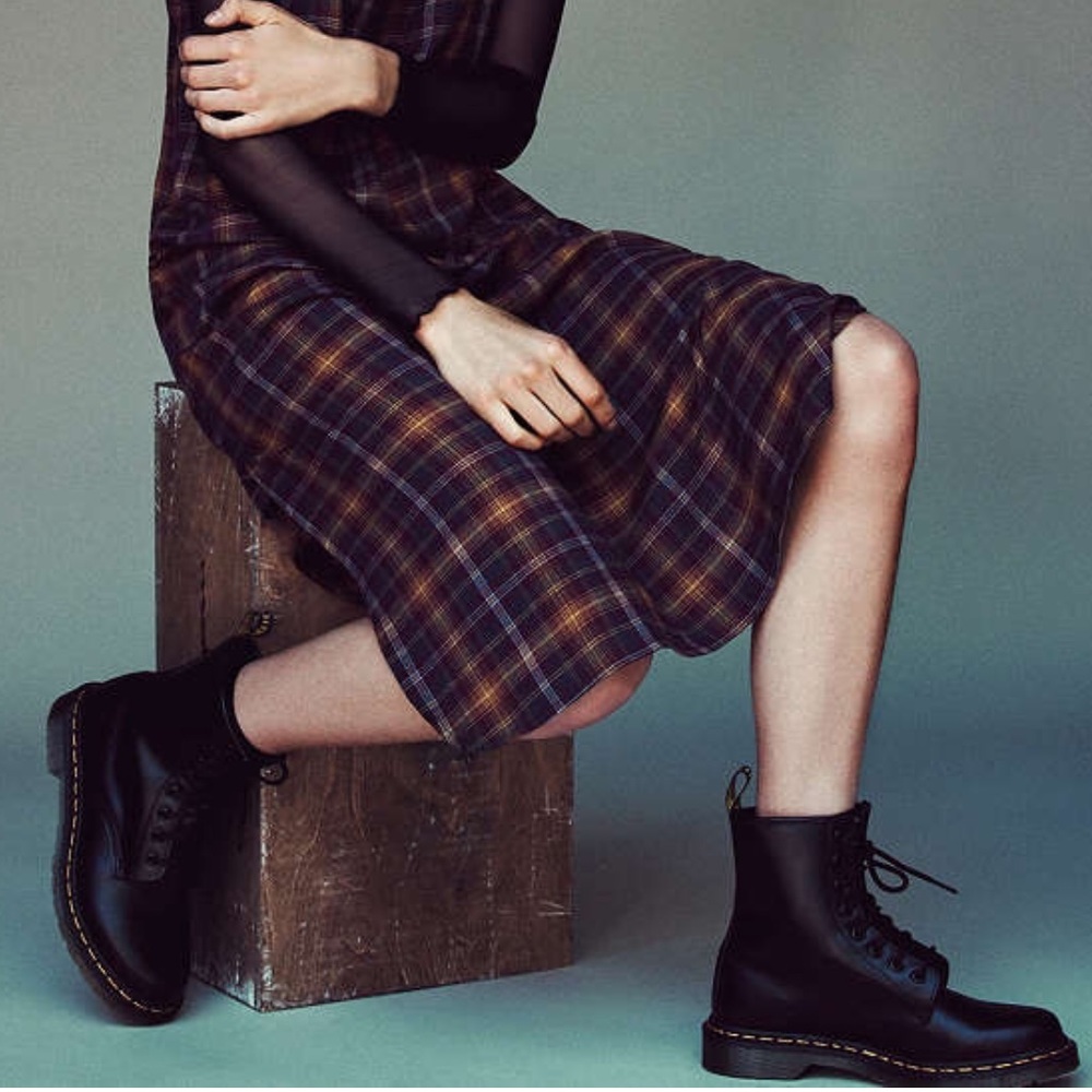 Black steel toe doc martens boots