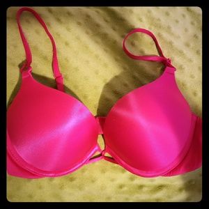 Hot pink Victoria's secret bombshell bra 34B