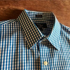 SOLD Men's Size M J Crew button down 15-15 1/2