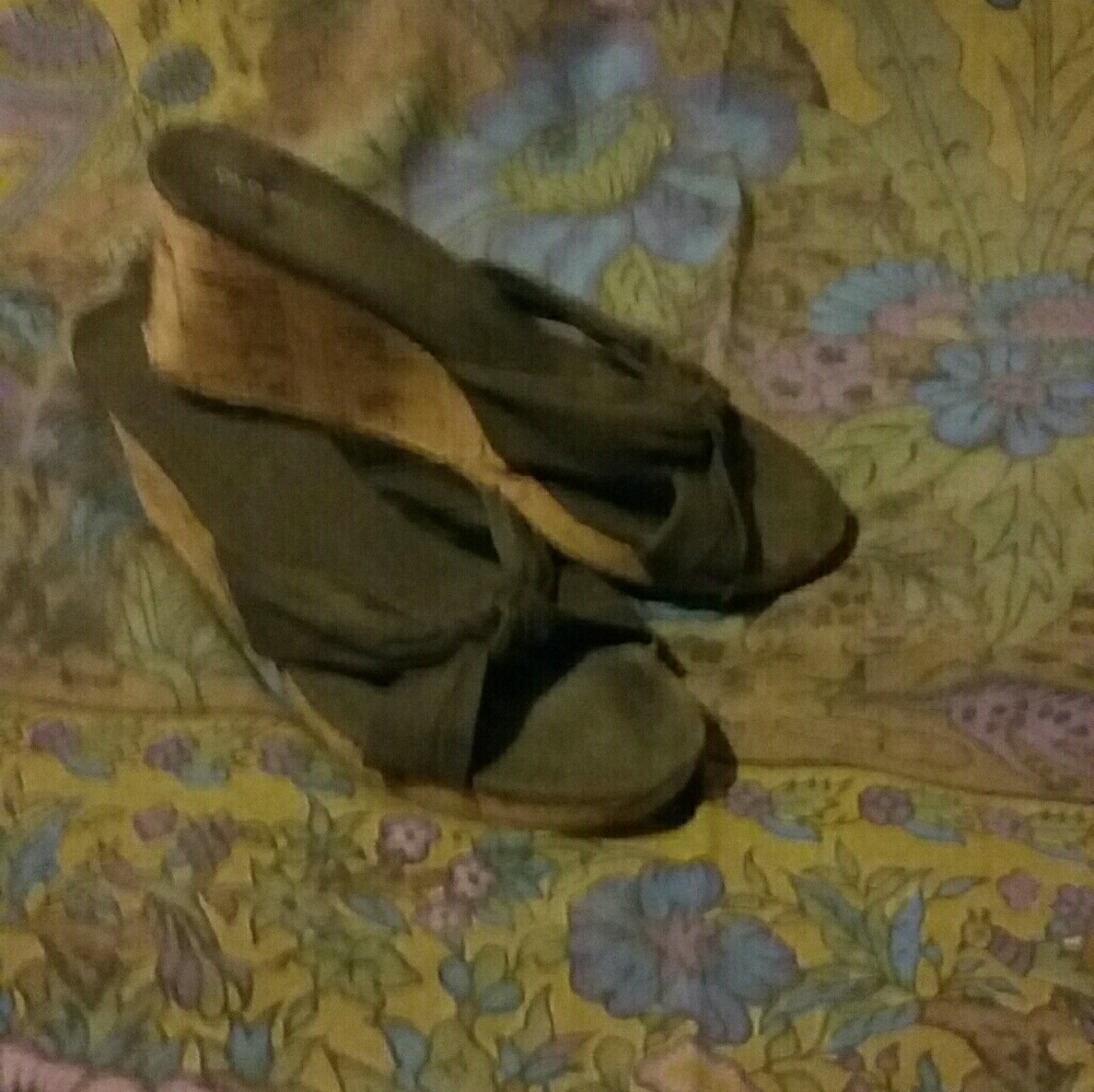 shoes-boots-sandles