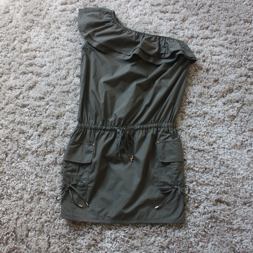One shoulder BLACK ruffle cargo dress - size XS - Picture 5 of 6