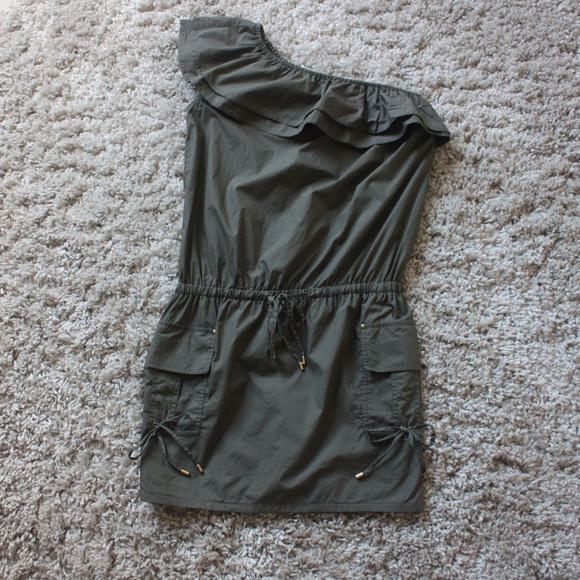 One shoulder BLACK ruffle cargo dress - size XS - Picture 5 of 6