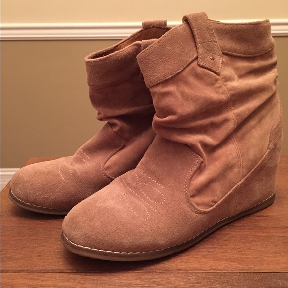 ALDO Cowboy Booties - Picture 1 of 5