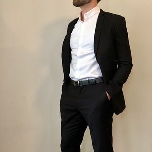 Men's slim fit black suit