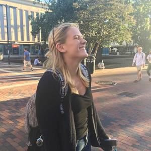 Meet your Posher, Samantha