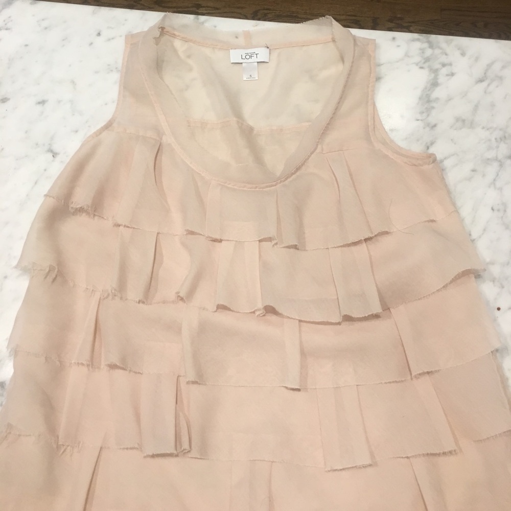 Ann Taylor loft tier ruffle tank