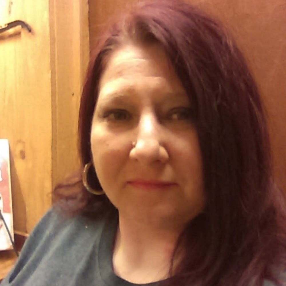 Meet your Posher, Angie