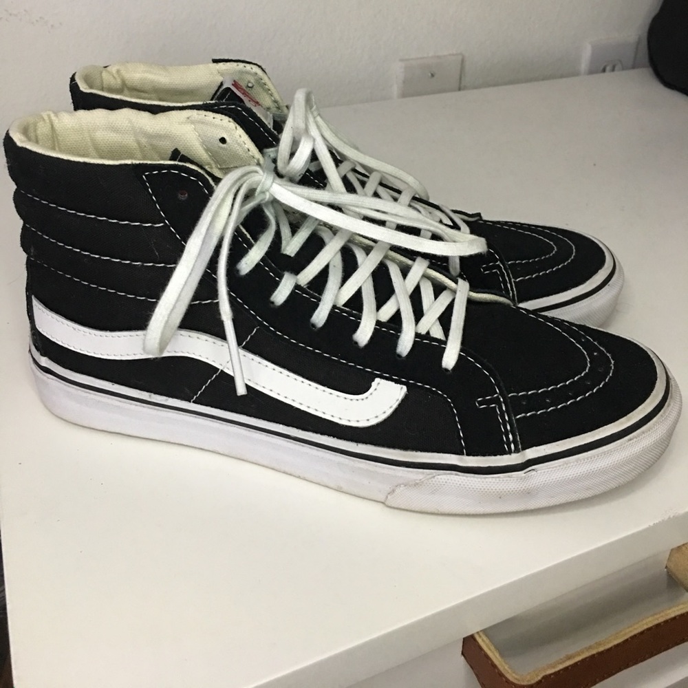 NWOT Vans Sk8-Hi hightops ✨