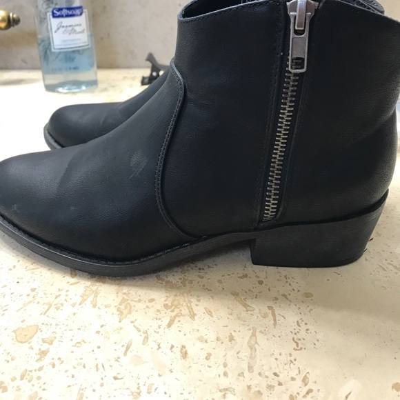 Booties - Picture 4 of 4