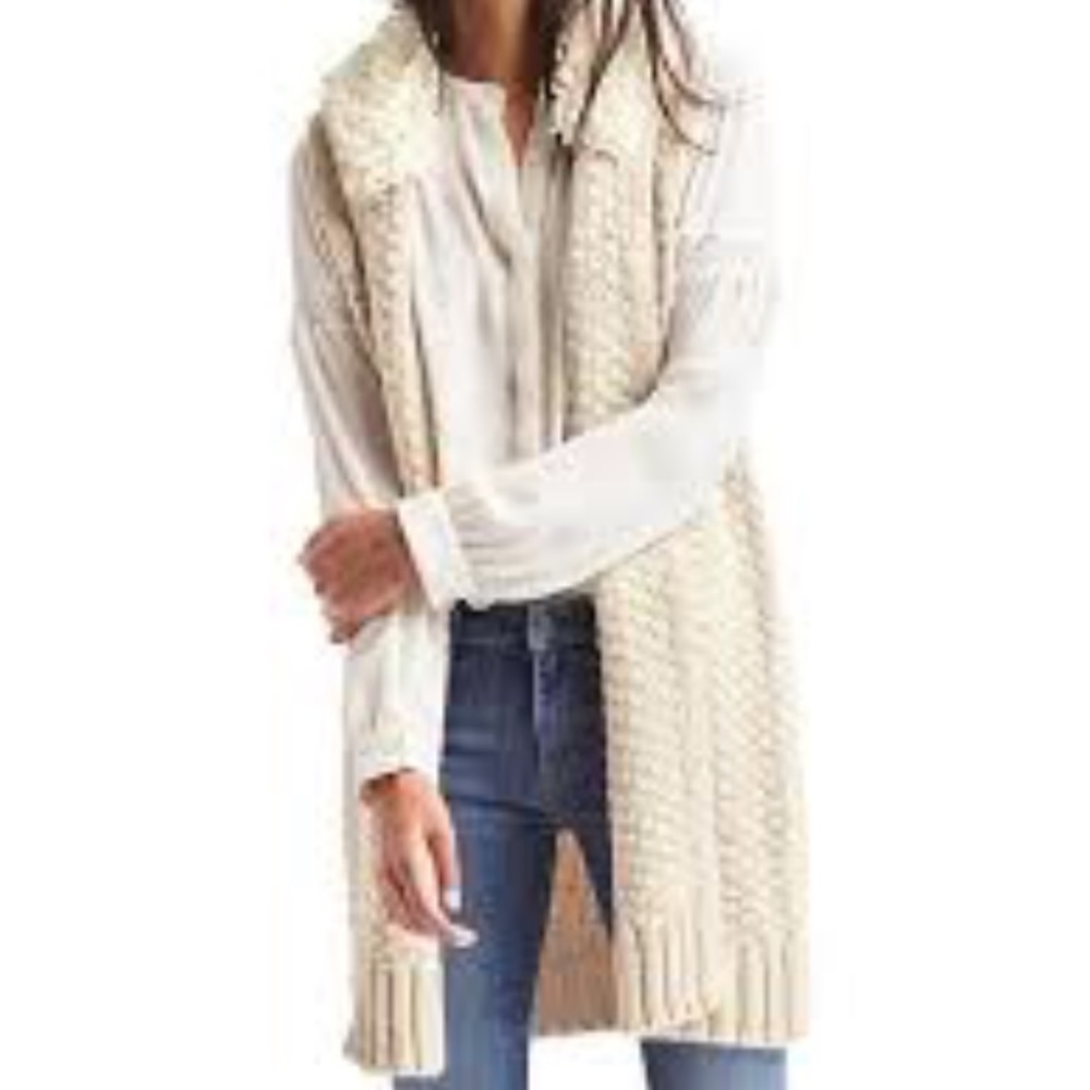 XL Gap Sweater Vest with Sherpa Collar