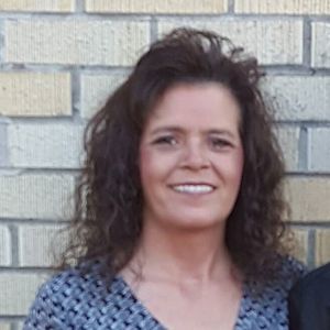 Meet your Posher, Selena