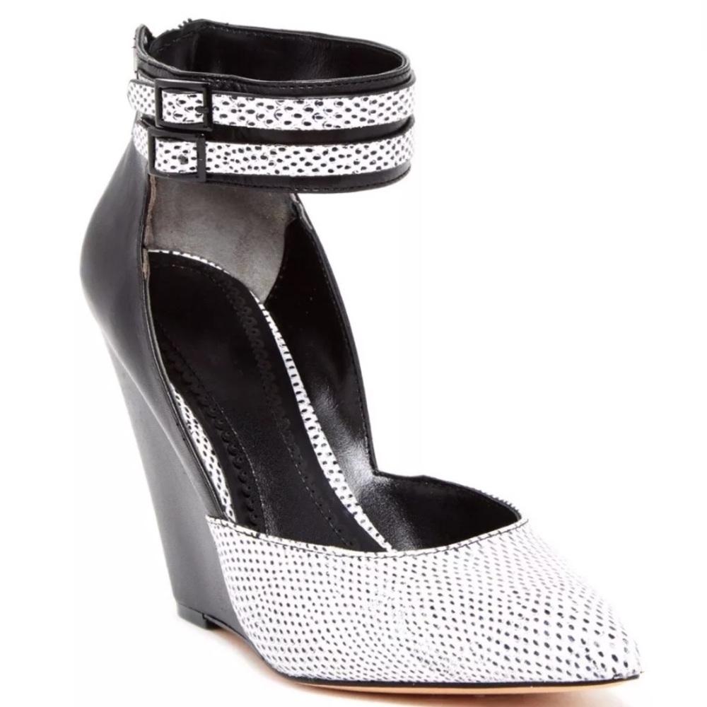 NEW Pour la Victoire "Lidia" ankle-wrap wedge sz 8