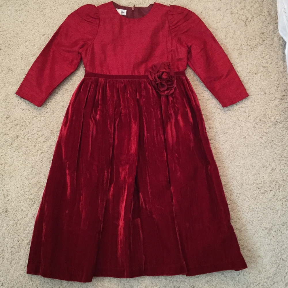 Malley Too Red Dress with Rosette Detail. Size 6