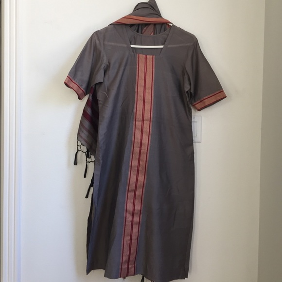 Gray silk-type Indian kurta pajama - Picture 2 of 4