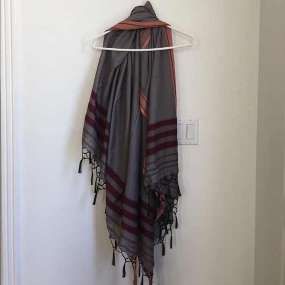 Gray silk-type Indian kurta pajama - Picture 3 of 4