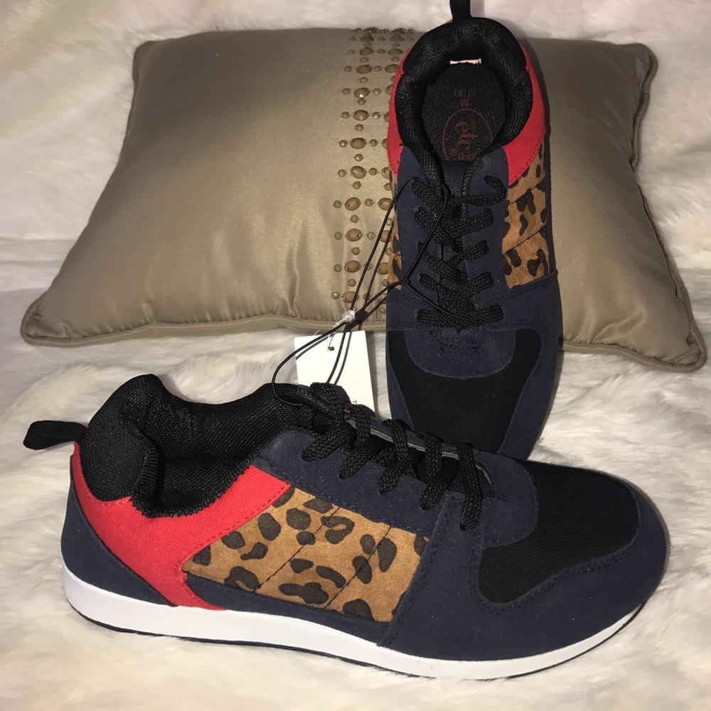 Rue21 Sneakers Lightweight Multi Color Sz 7/8 New