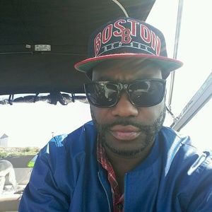 Meet your Posher, Latif