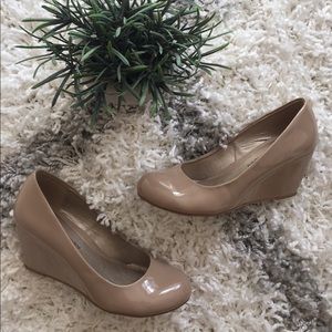 Chinese Laundry Patent Wedge Pump size 6.5