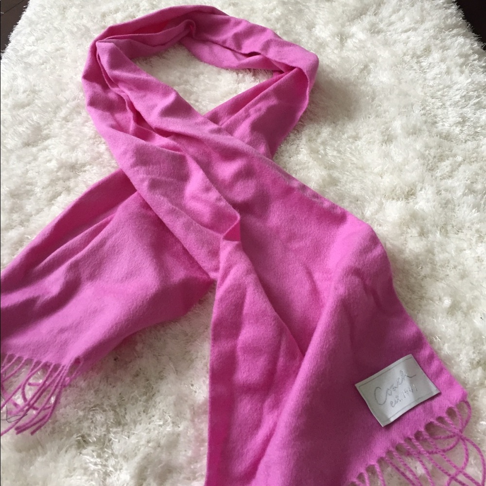 Pink Coach Scarf 💕 - Picture 4 of 4