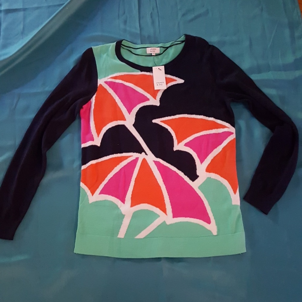 New Crown & Ivy Sweater