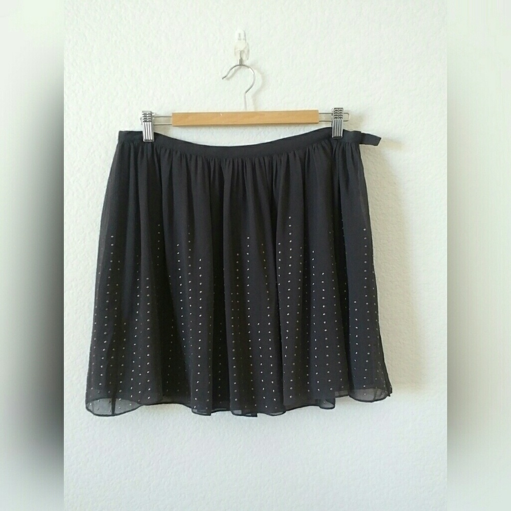 EUC - Silk Club Monaco skirt with metal studs