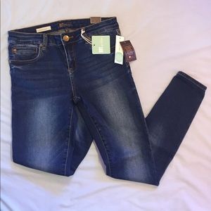 Kut from the Kloth Dayna skinny jean