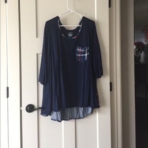 Perfect for fall navy and plaid tee