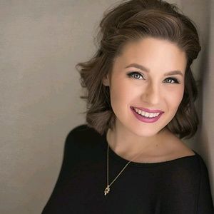 Meet your Posher, Robin