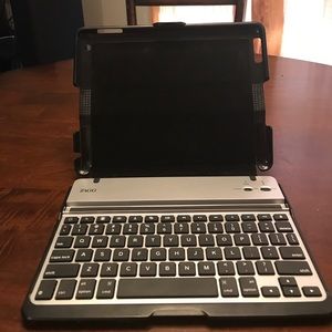 Zag case and keyboard for iPad series 2