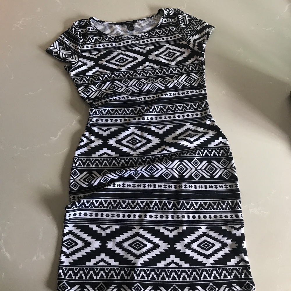 Forever 21 Body Con Aztec Print Dress 🚫DONATED 🚫