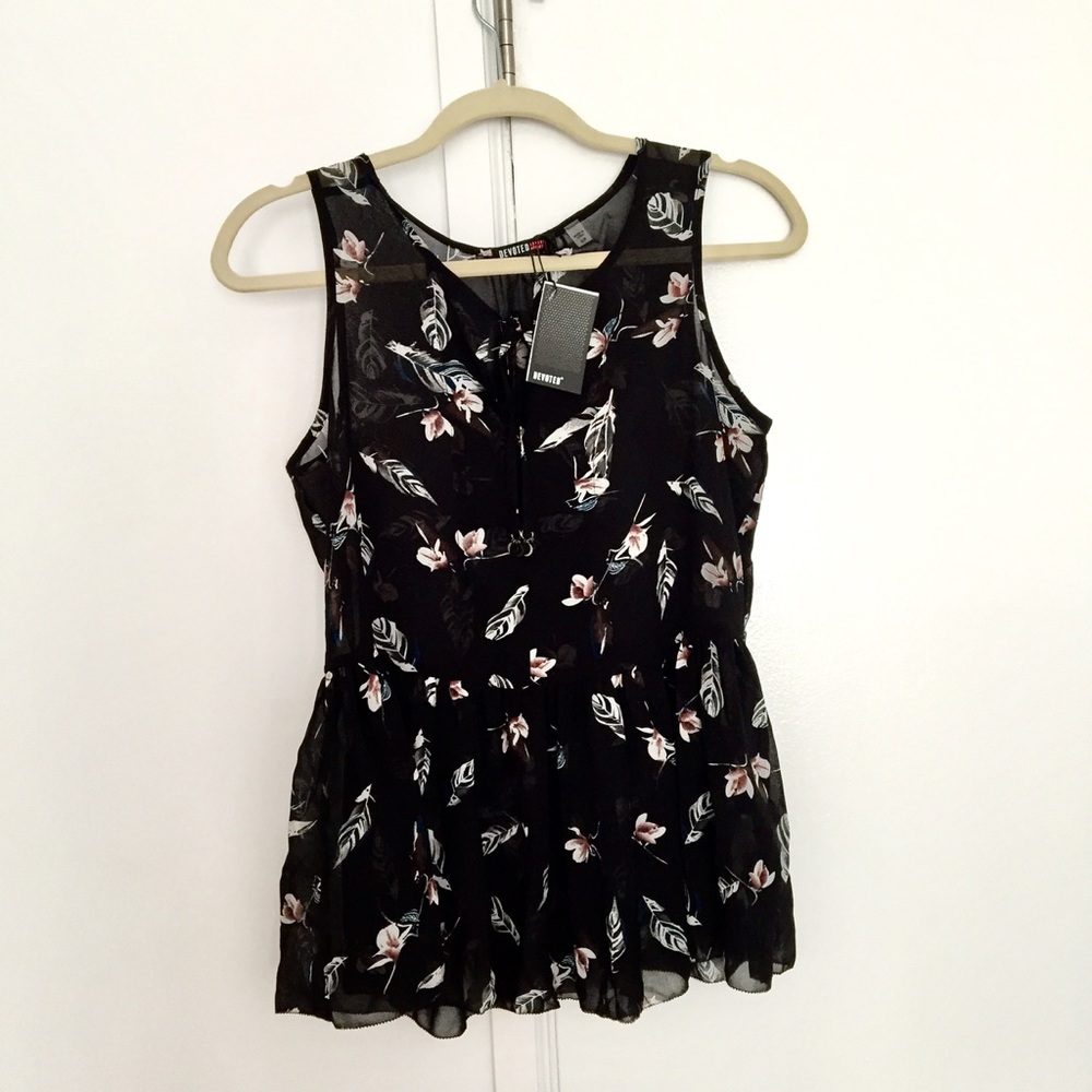 Devoted Floral Print Sleeveless Blouse