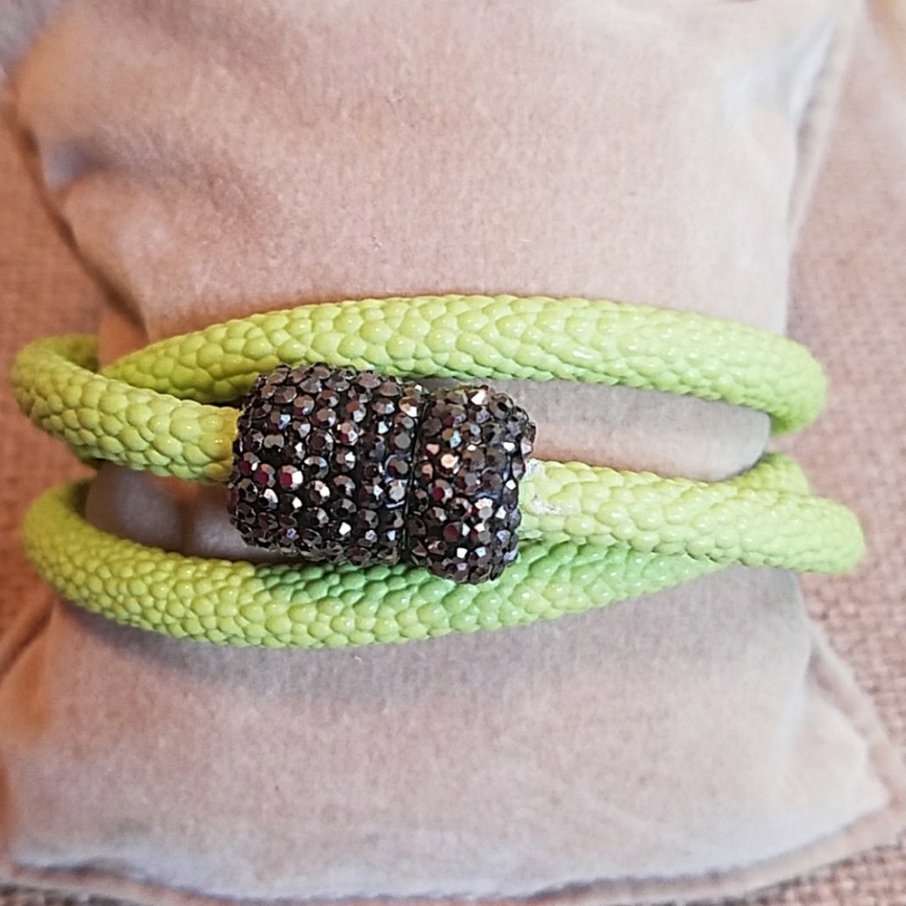 New Noen Green wrap bracelet w/ Swarovski crystals