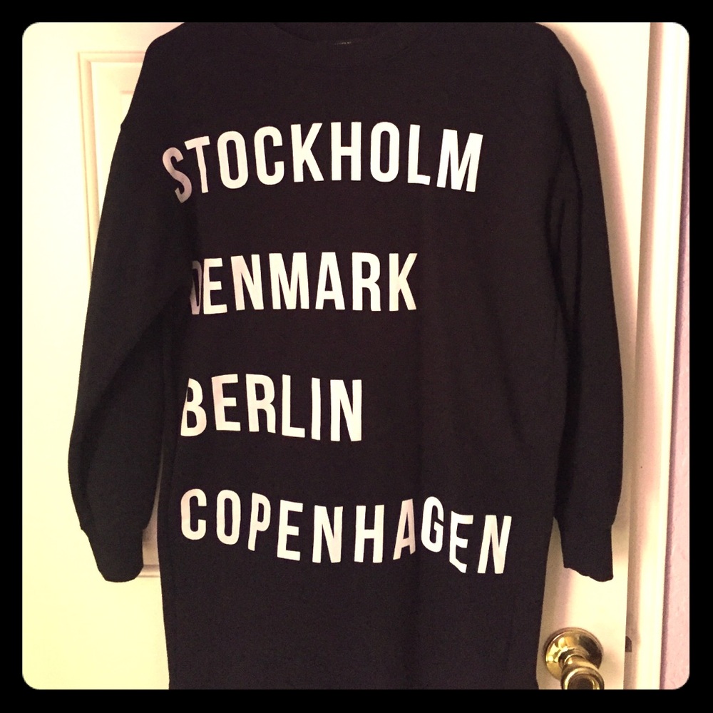 Cool long sweatshirt