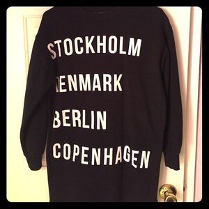 Cool long sweatshirt