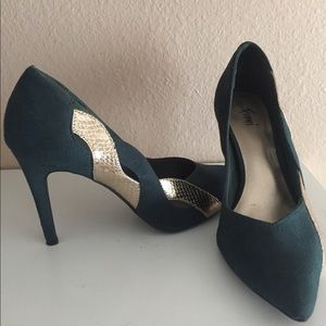 Hunter Green Pointy Toe Heels