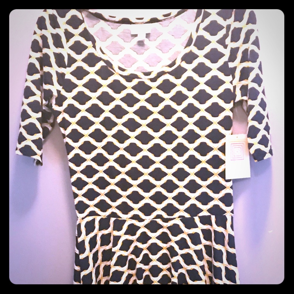 BNWT Lularoe Nicole Dress Medium