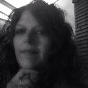 Meet your Posher, Angie