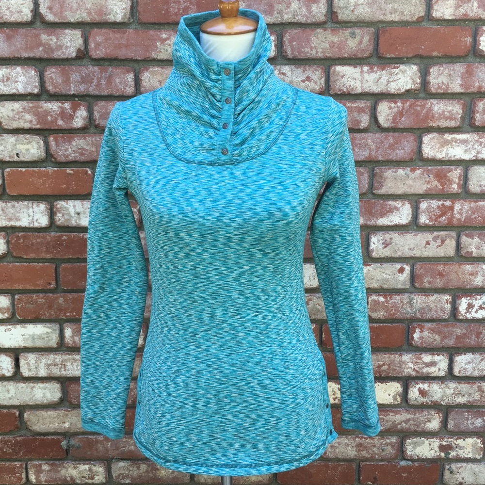 !SOLD! Athleta Fleece Lined Pullover