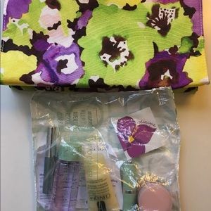 CLINIQUE 7 piece Bonus Gift Cosmetics Makeup Set