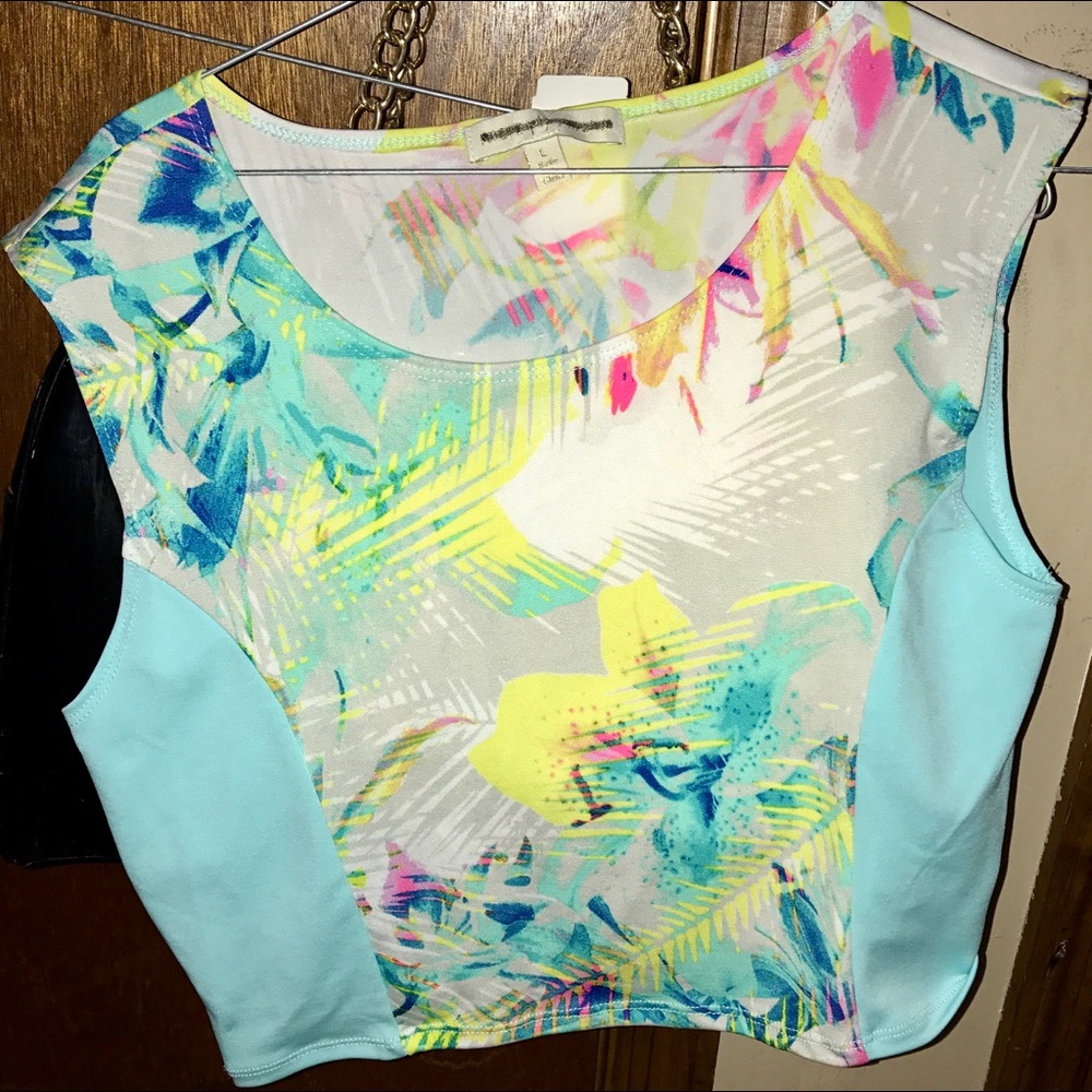 Niki Minaj crop top w/free purse