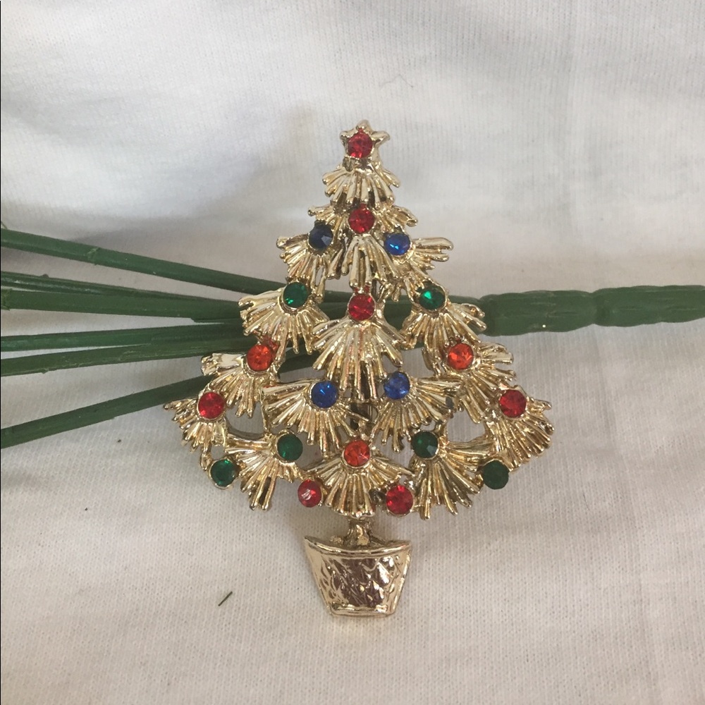 Vintage Christmas tree pin