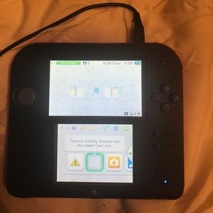 Nintento 2ds game console used