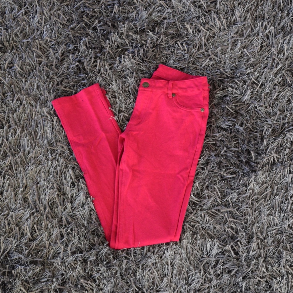 Pink skinny jeans