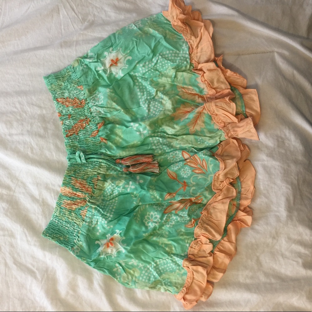 Brand New William B sea green shorts