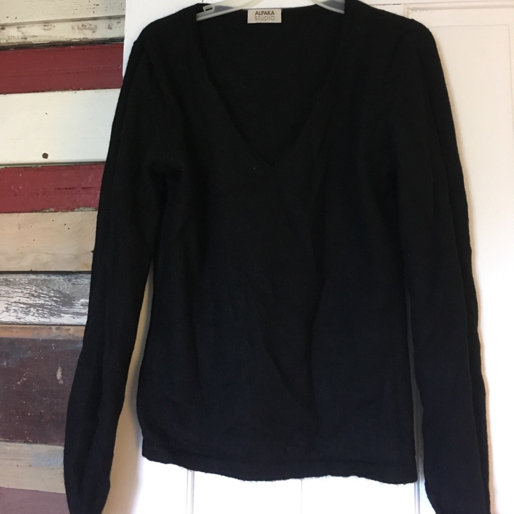 V neck sweater