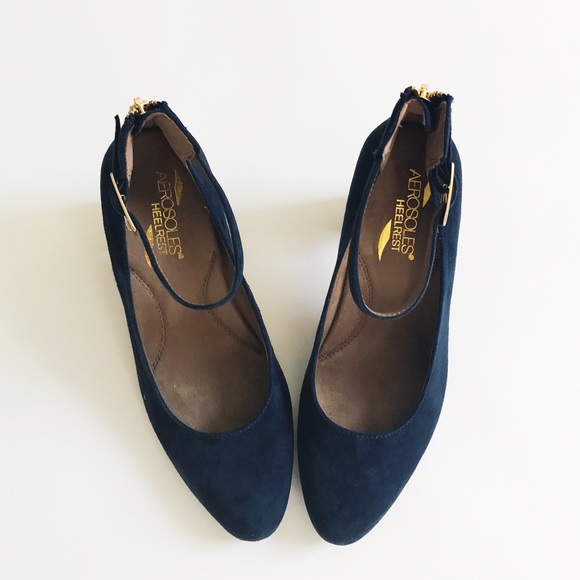 Last one Sz 9🌹Aerosoles suede leather heels - Picture 2 of 4