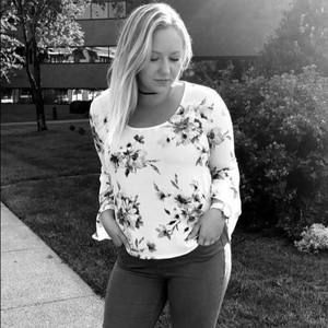 Meet your Posher, Kelsey